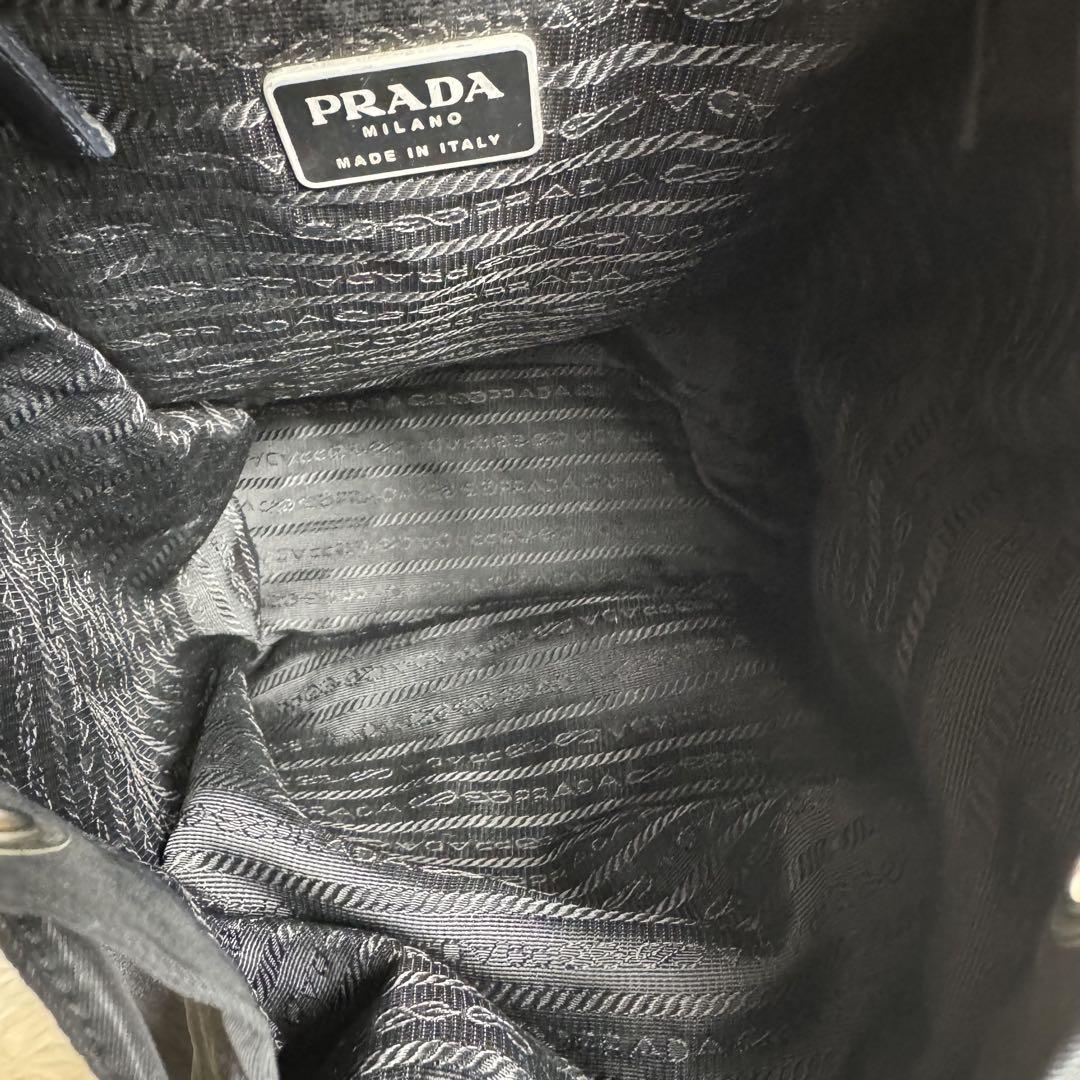 PRADA プラダ