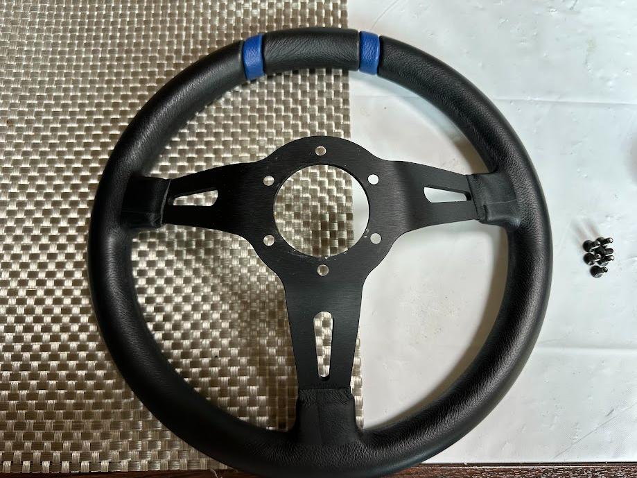 MOMOステアリング DRIFTING ブルー　33パイ