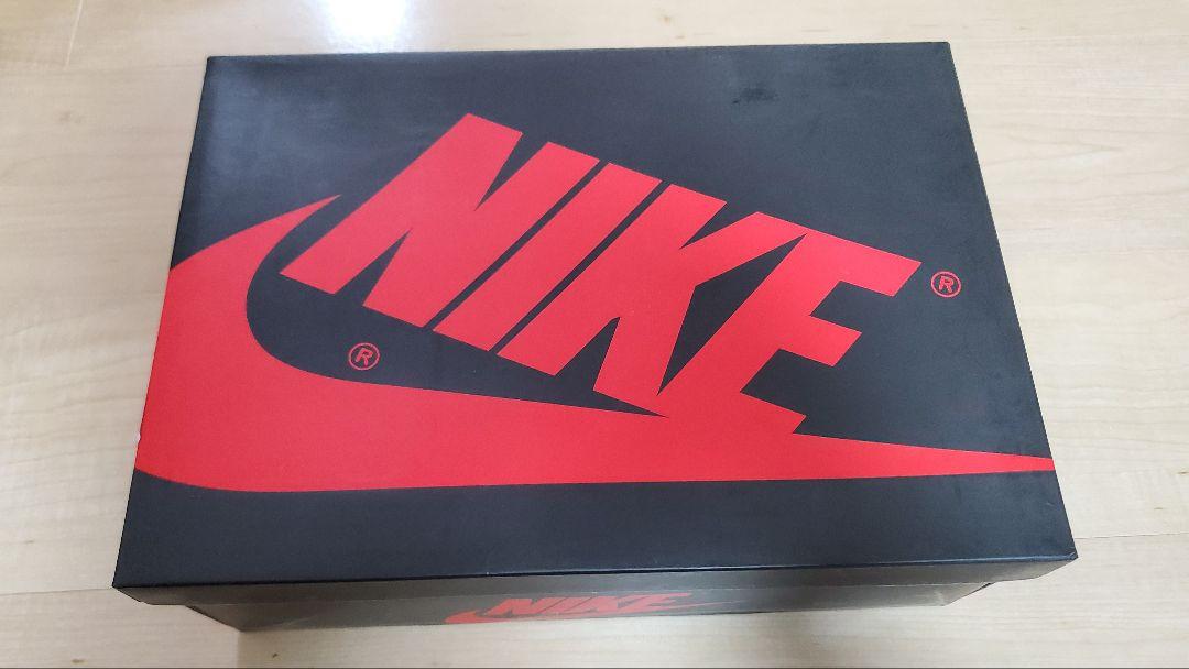 靴 Nike Air Jordan 1 Retro High UNC