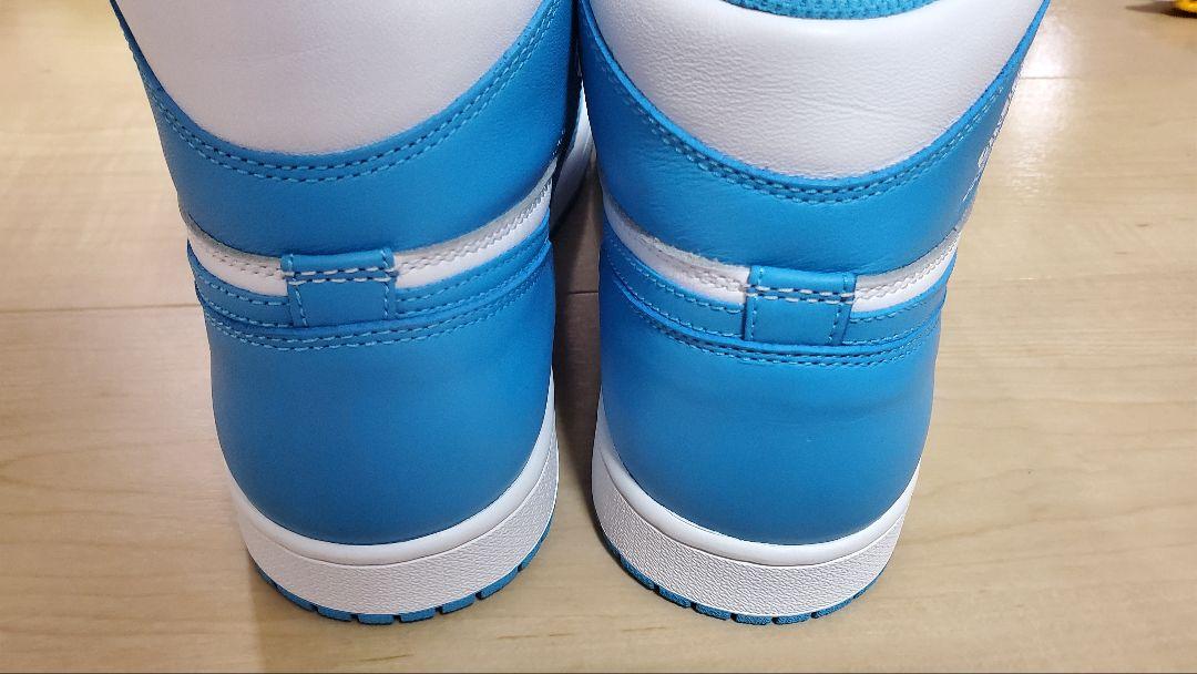 靴 Nike Air Jordan 1 Retro High UNC