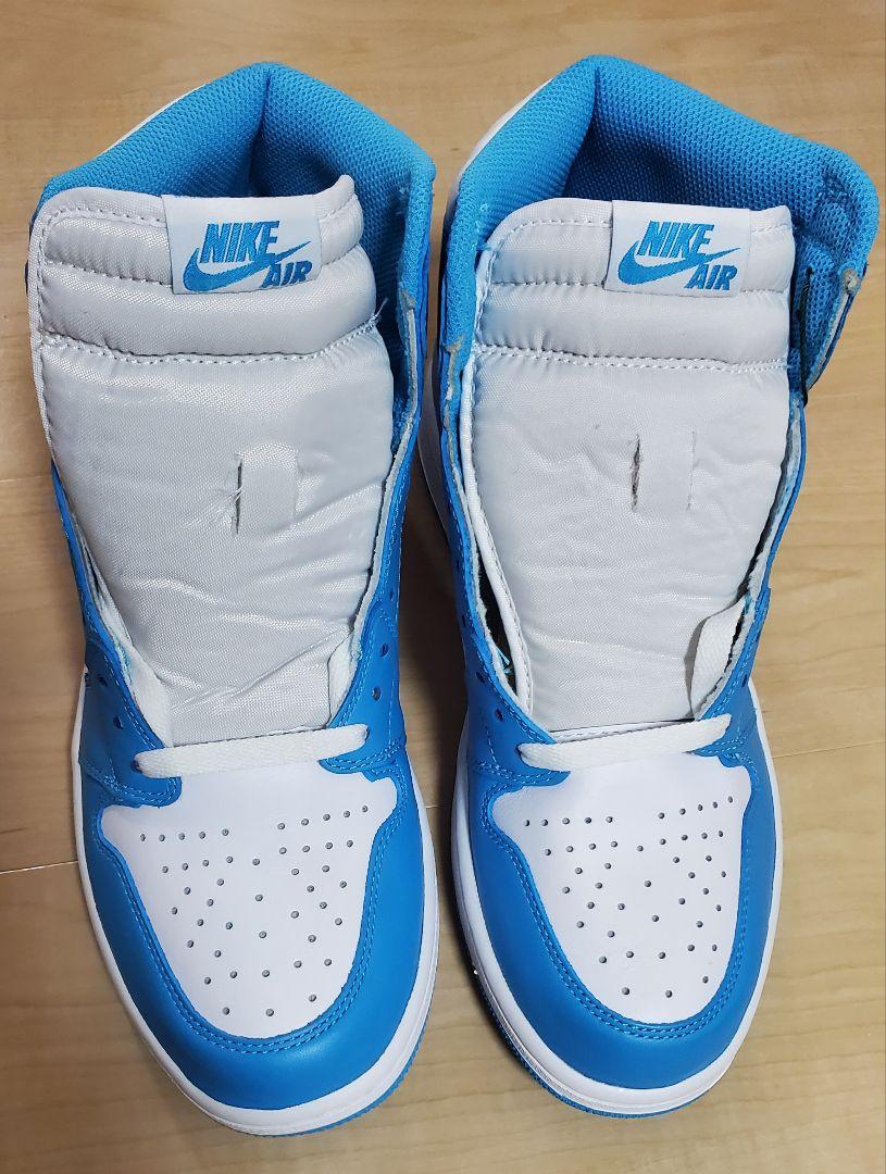 靴 Nike Air Jordan 1 Retro High UNC