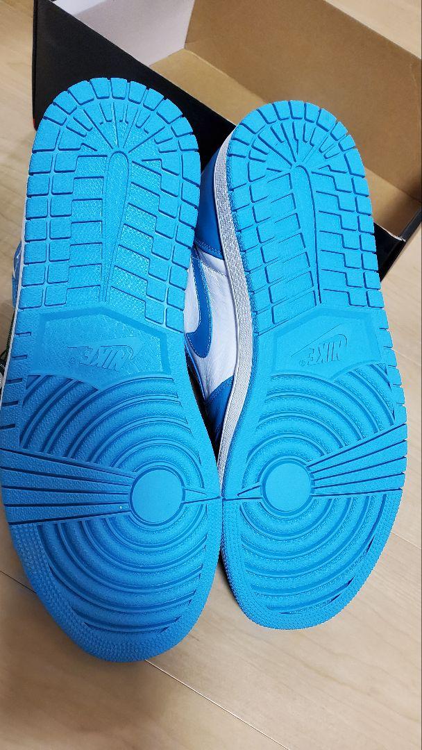 靴 Nike Air Jordan 1 Retro High UNC