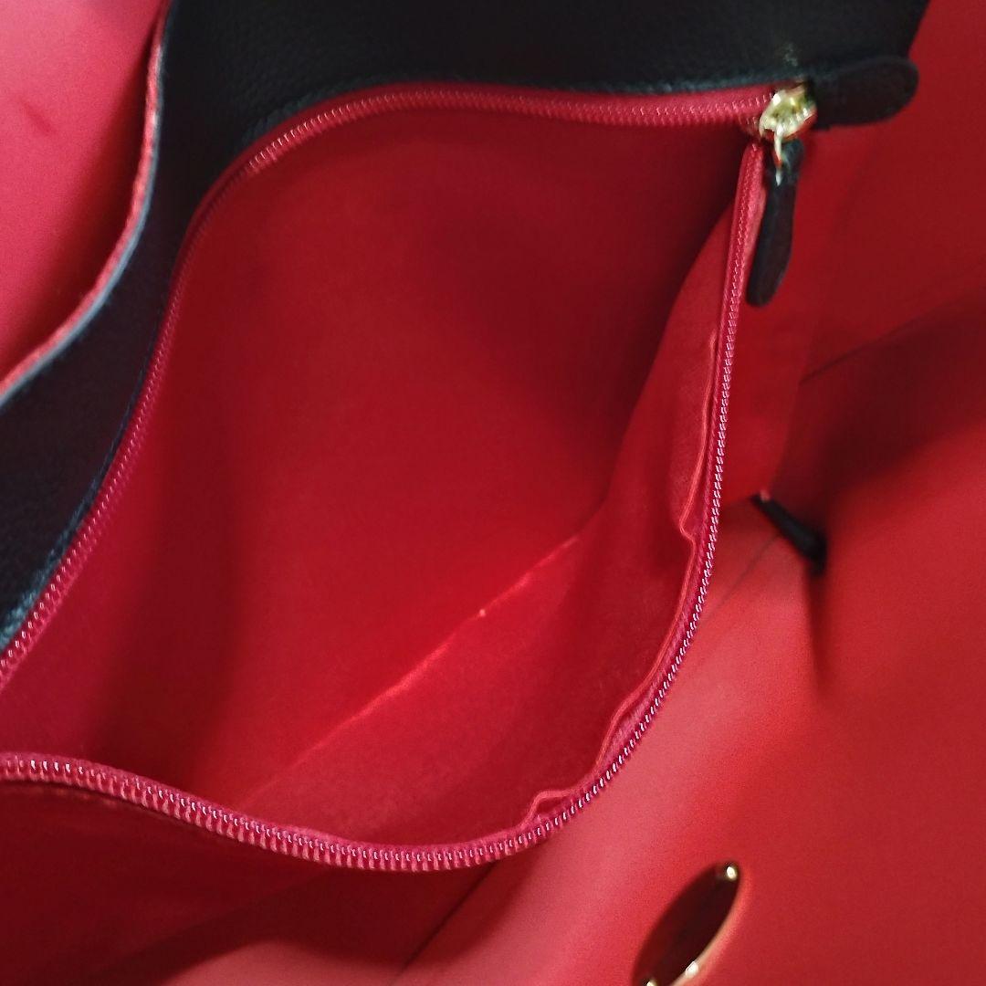 【美品 】ドラマ着用 北川景子 本田翼コーチトート58849 A4 黒 赤 【美品 】ドラマ着用 北川景子 本田翼コーチトート58849 A4 黒 赤