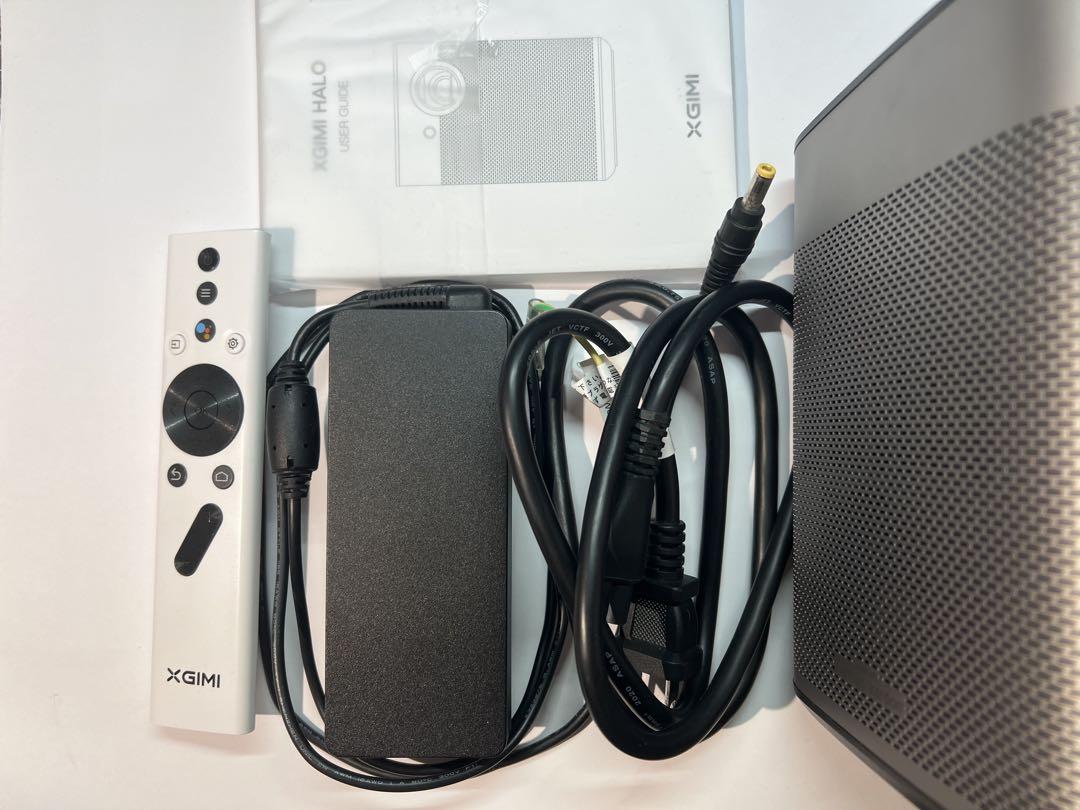 【中古美品】XGIMI Halo プロジェクター本体リモコン付き 中古美品】XGIMI Halo プロジェクター本体リモコン付き
