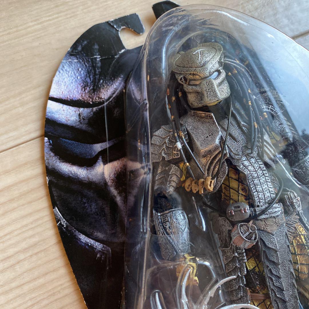 NECA マスクドスカープレデターavp 豆魚雷