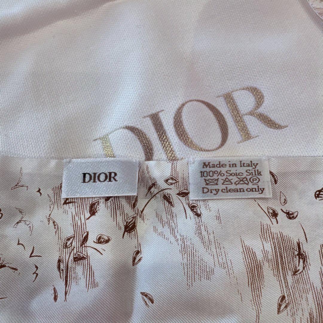 Dior シルクスカーフ 花柄　新品未使用