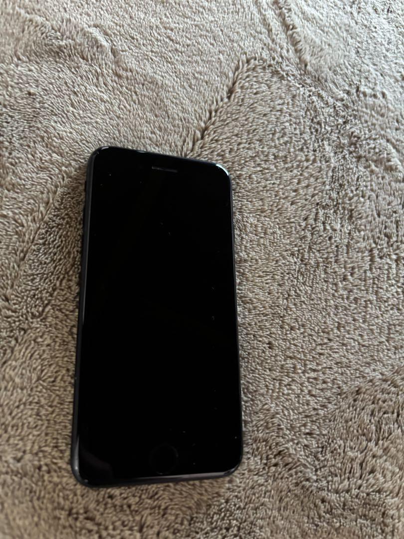 携帯電話本体 iPhone SE
