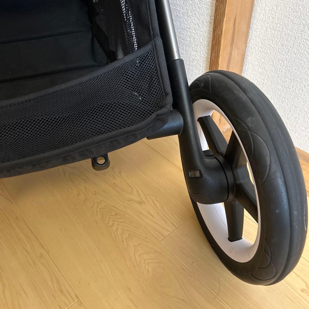 【美品】バガブー Fox3 Bugaboo ベビーカー ブラック 【美品】バガブー Fox3 Bugaboo ベビーカー ブラック