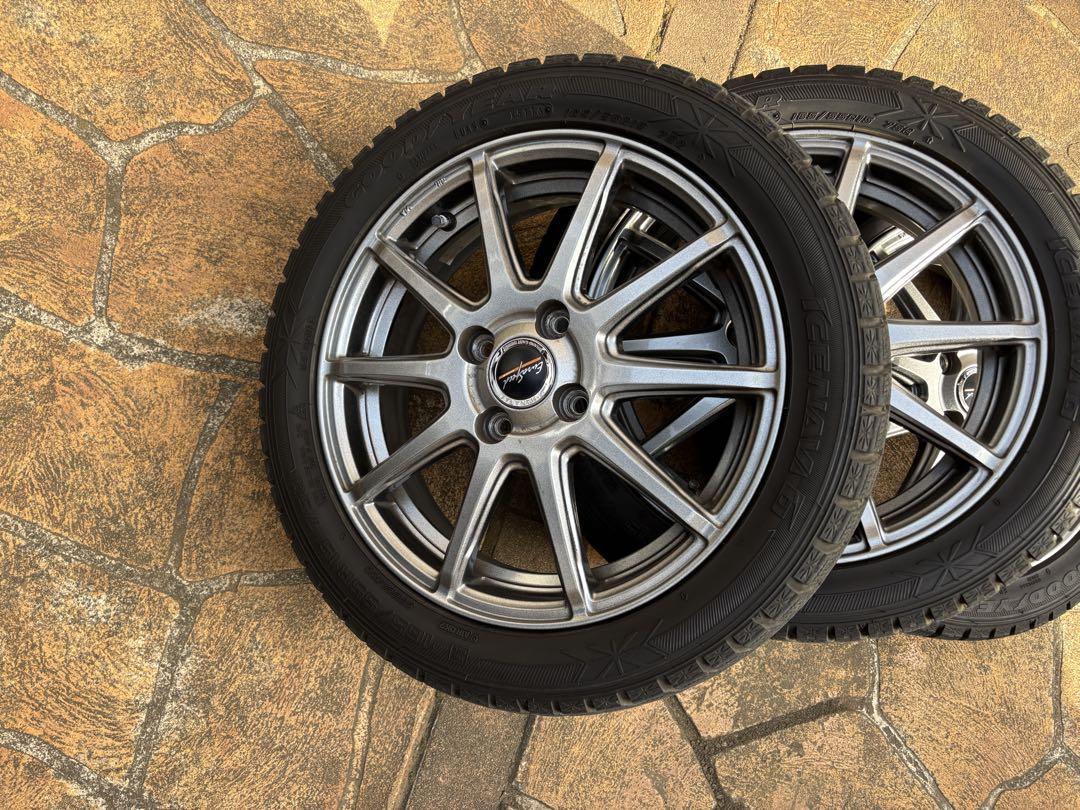 の*ぶ様 軽自動車スタッドレスタイヤ15インチPCD100 165/55R15冬