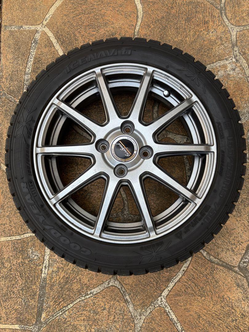 の*ぶ様 軽自動車スタッドレスタイヤ15インチPCD100 165/55R15冬