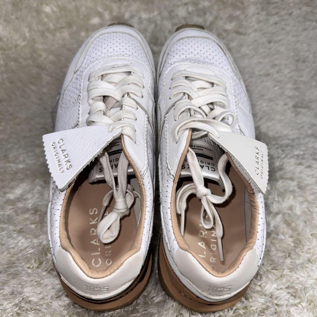 CLARKS ORIGINALS ホワイト Tor Run スニーカー 25cm - メルカリ