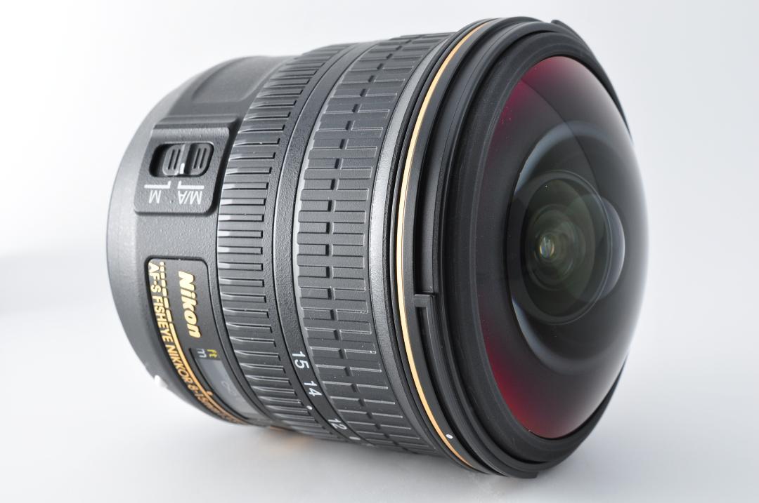 FISHEYE 8-15mm