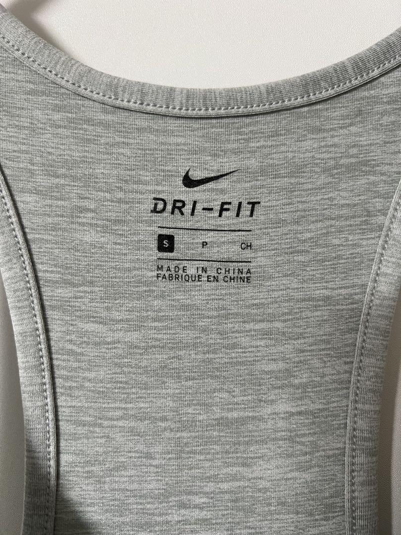 DRY-FIT NIKE ウィメンズ　ヨガ　ジャンプスーツ　サロペット　グレー
