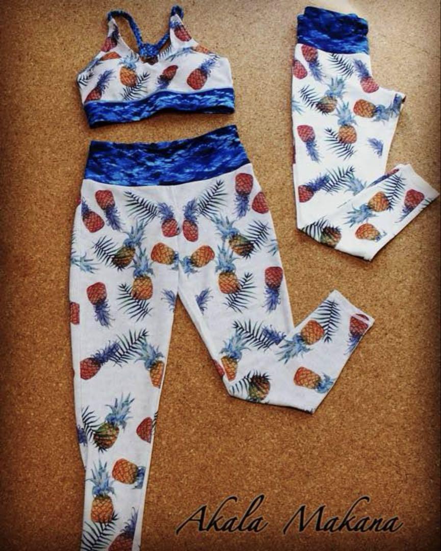 美品Akala makana fitnessウェア