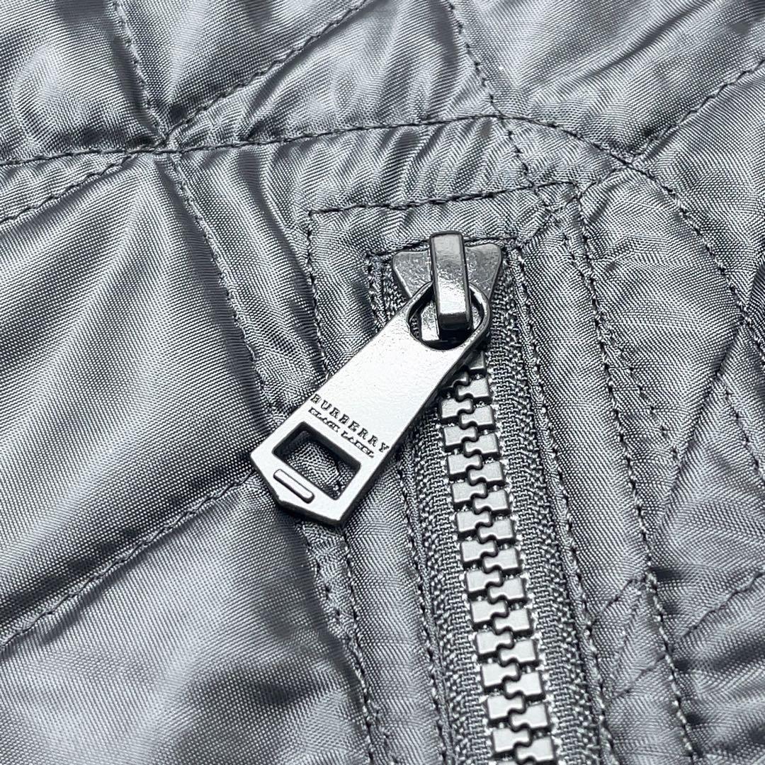 BURBERRY ダウンベスト 薄いタイプ