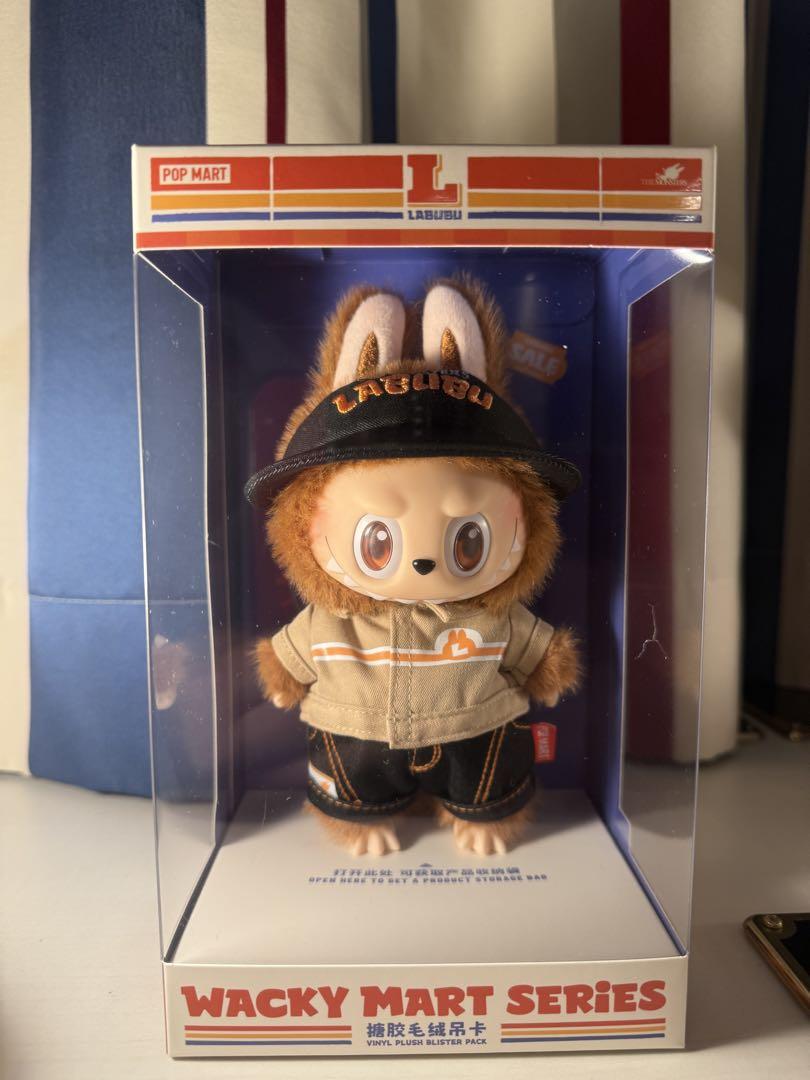 LABUBU Wacky Mart Series モンスター 店員ぬいぐるみ