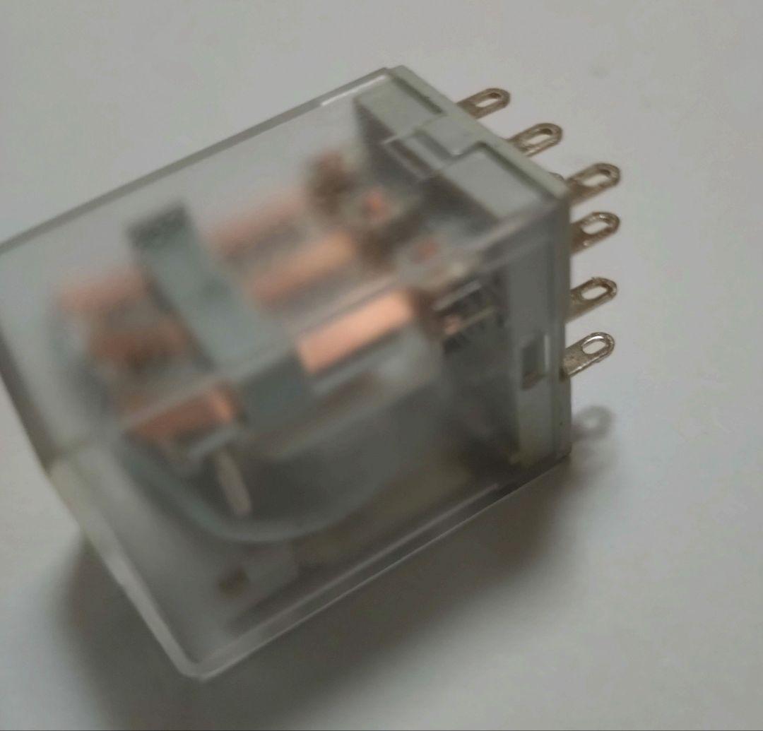 電磁リレー 接触容量:5A 250VAC/5A 28VDC; 電磁リレー 接触容量:5A 250VAC/5A 28VDC;