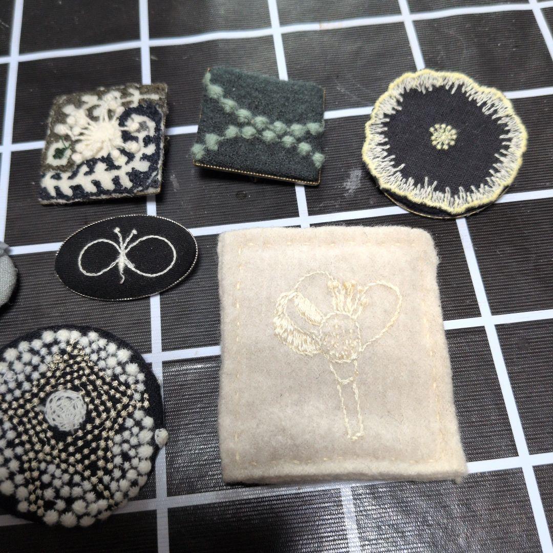 ミナペルホネン風ハンドメイドブローチ8点 