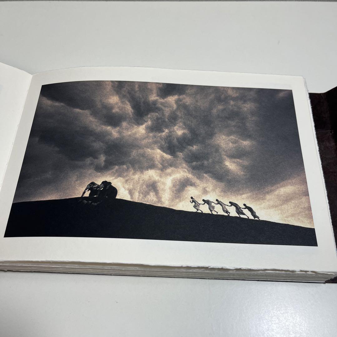 【美品】グレゴリーコルベール　 ashes and snow 写真集　像