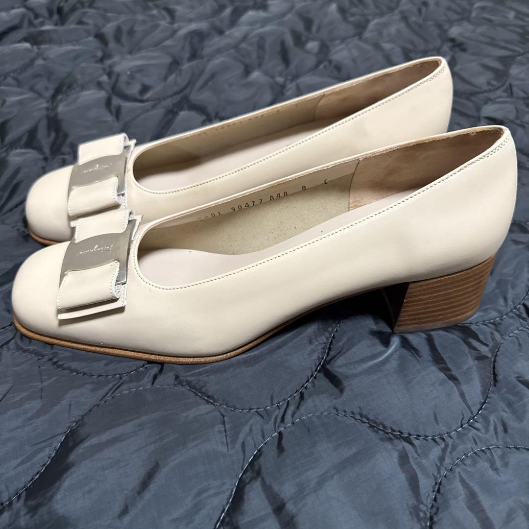 【美品】フェラガモ CARMEN GAZZELLA CALF 8C 25.5㎝