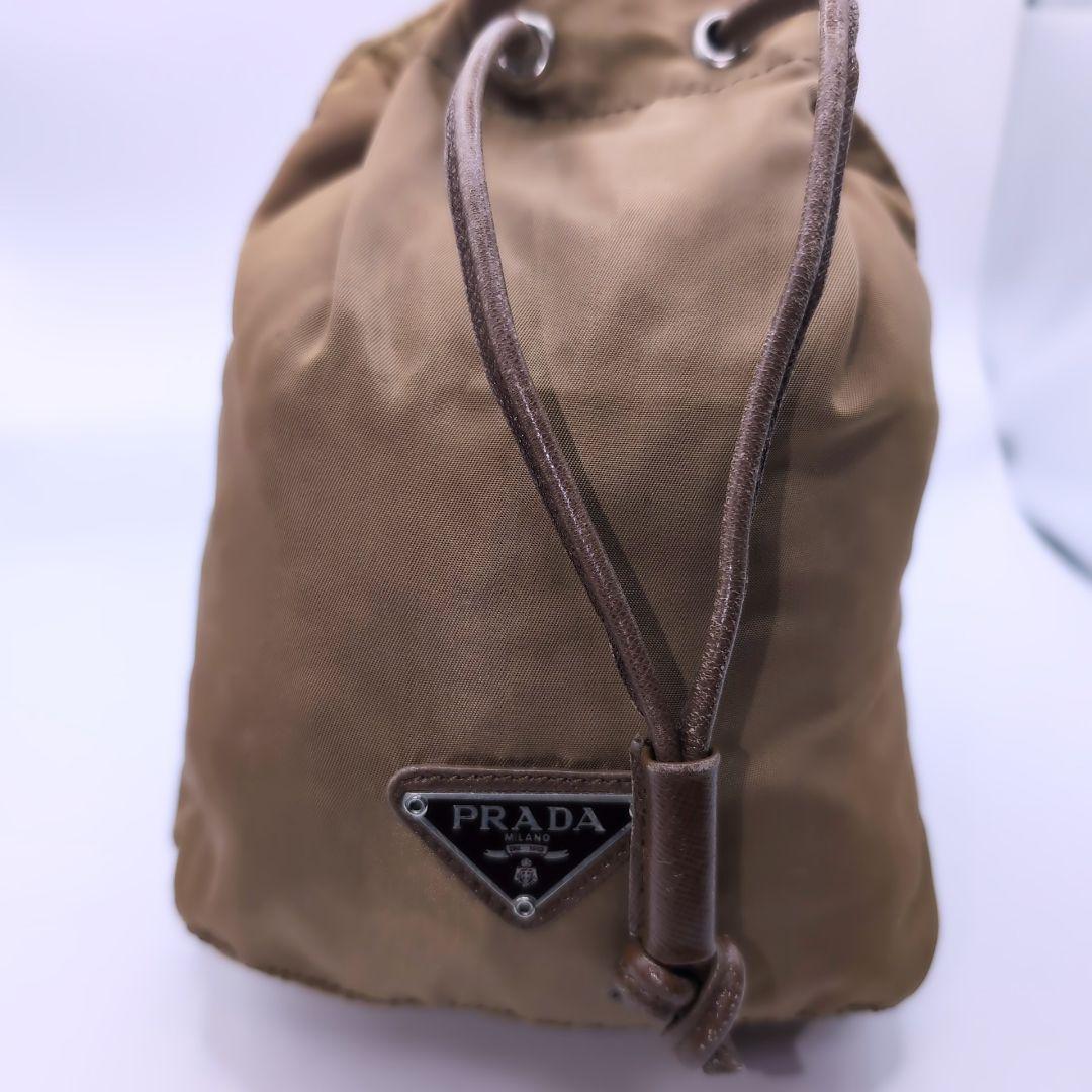 PRADA　ポーチ　三角ロゴ　巾着　ナイロン