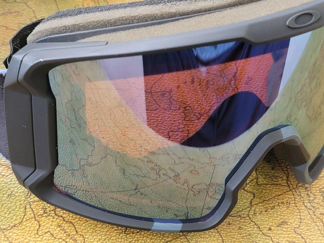 OAKLEYゴーグル　ラインマイナー　青色　レンズ赤系