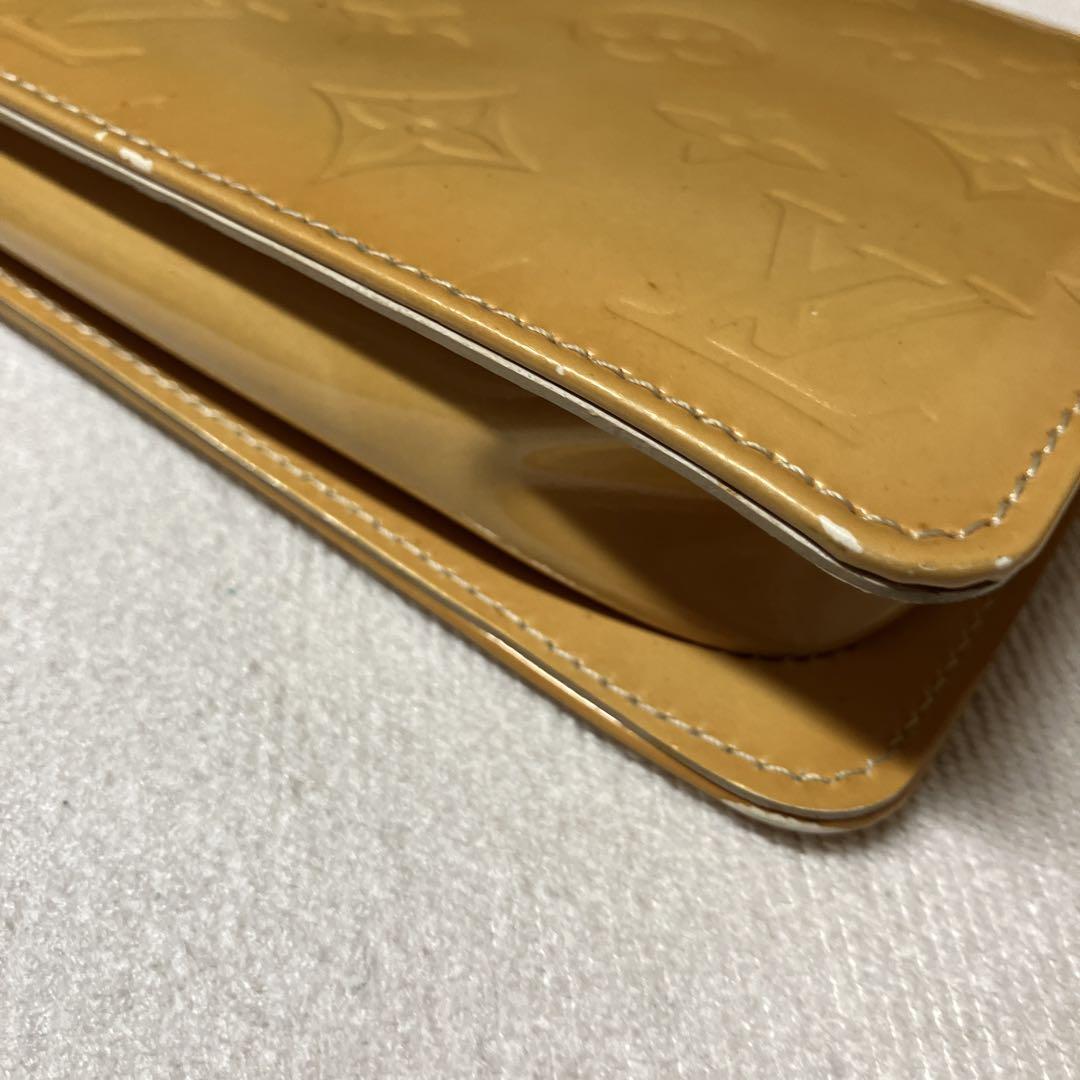 ルイ ヴィトン ヴェルニ レキシントン アクセサリーポーチ ポシェット