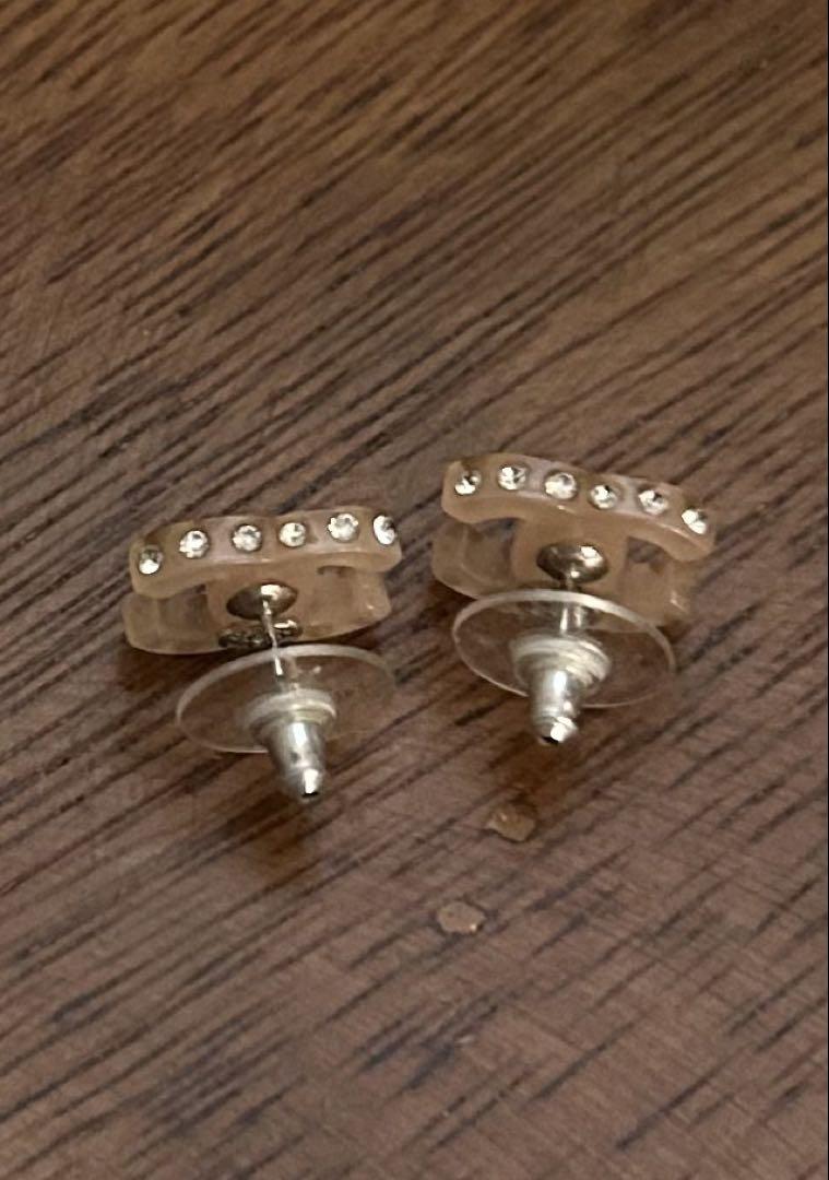 CHANEL ベビーピンク　ラインストーン　ピアス