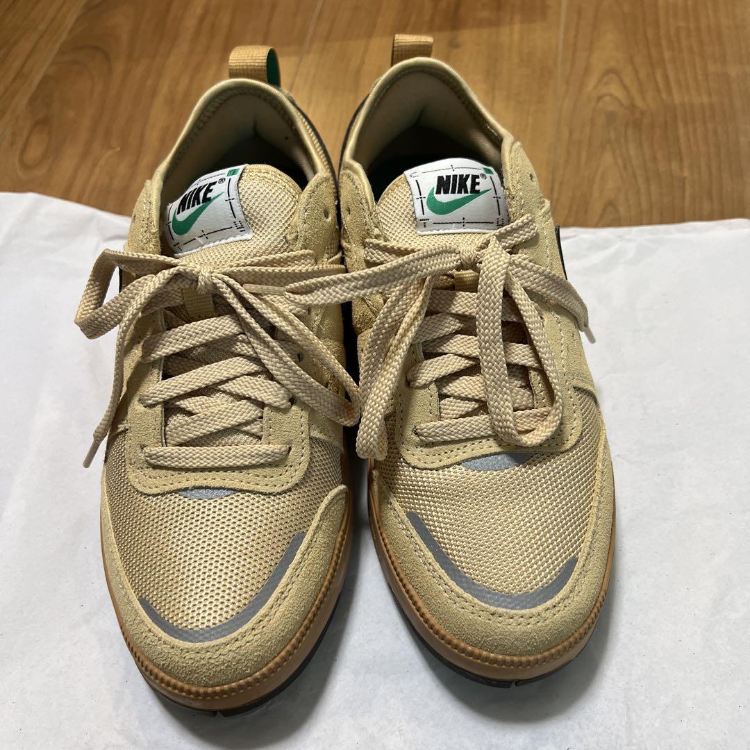 Nike ベージュ スニーカー 箱付き 22.5cm