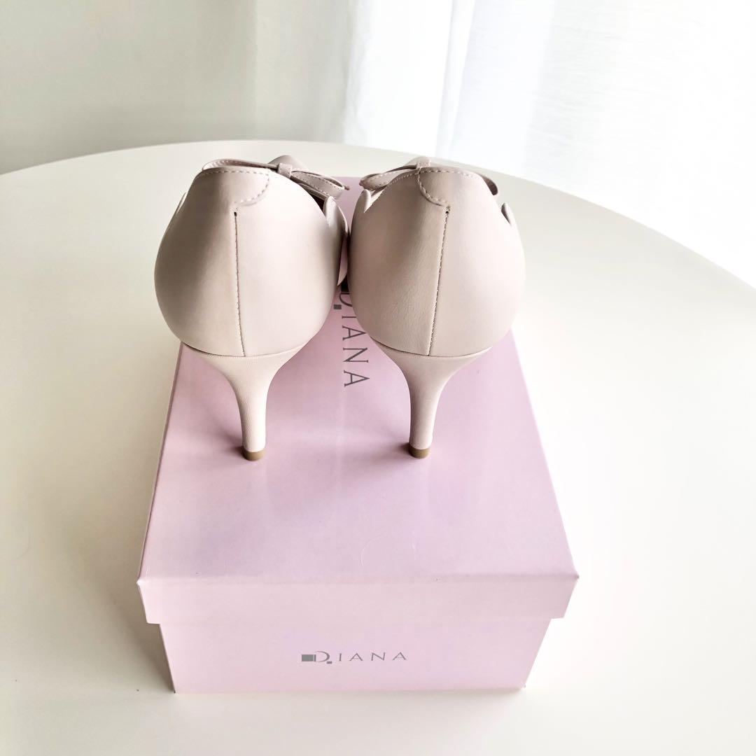 美品♡ダイアナフラワーカットパンプス 24