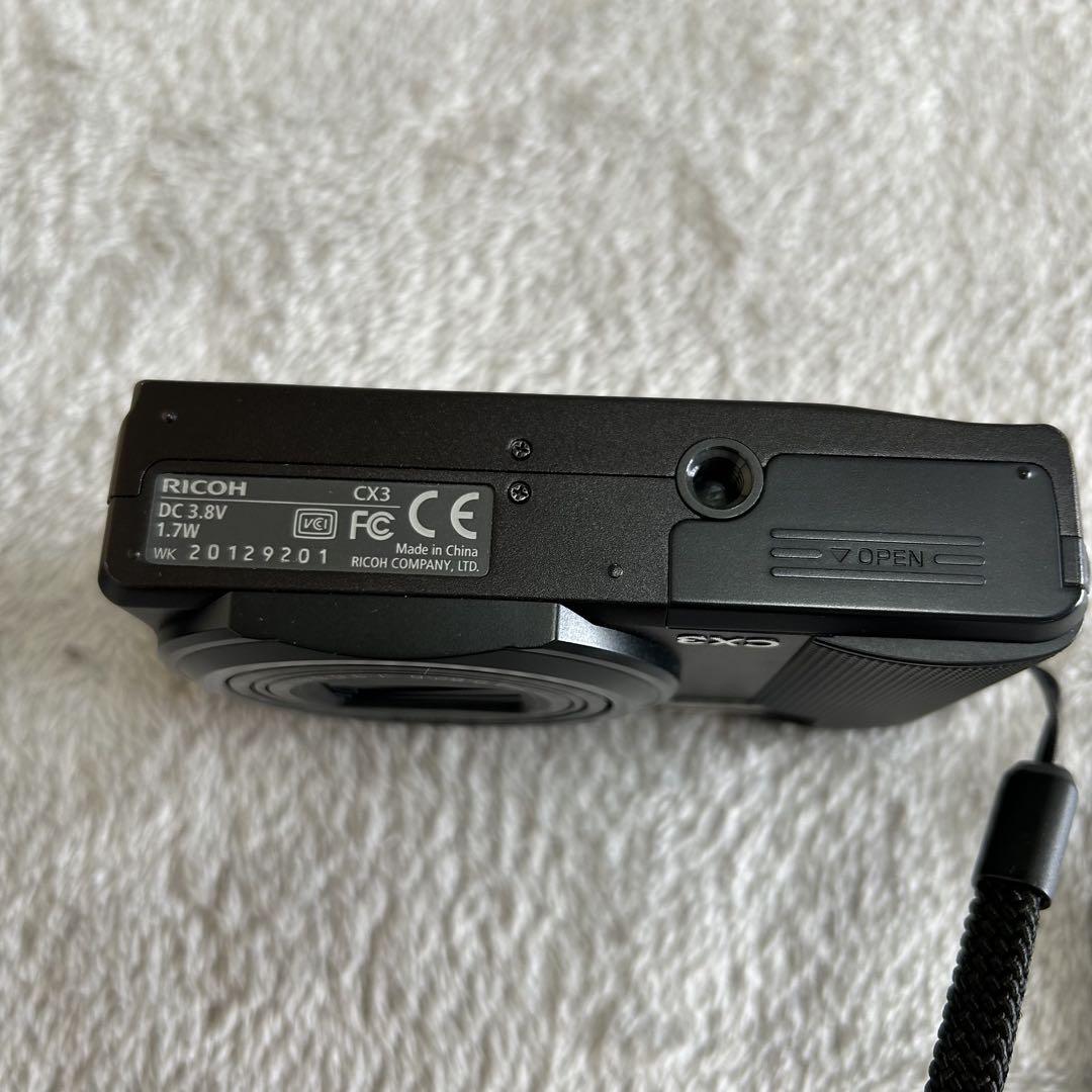 RICOH CX3 コンパクトデジカメ 充電器・ケース付 バッテリー ブラック