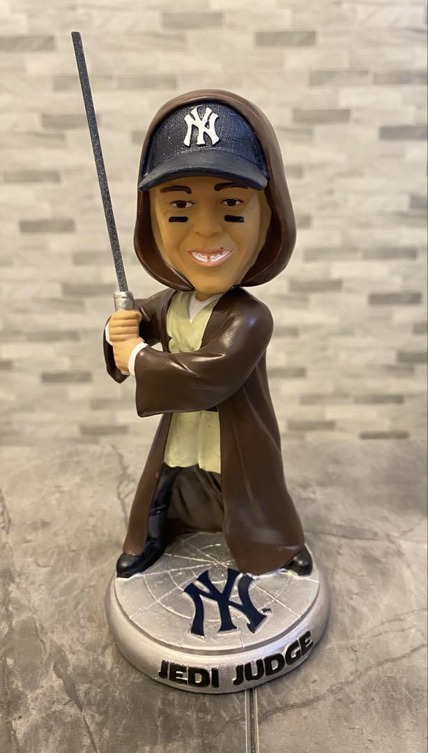新品　ボブルヘッド人形　ヨーダ　ヤンキース　スターウォーズ スター・ウォーズ JEDI JUDGE ボブルヘッド・フィギュア