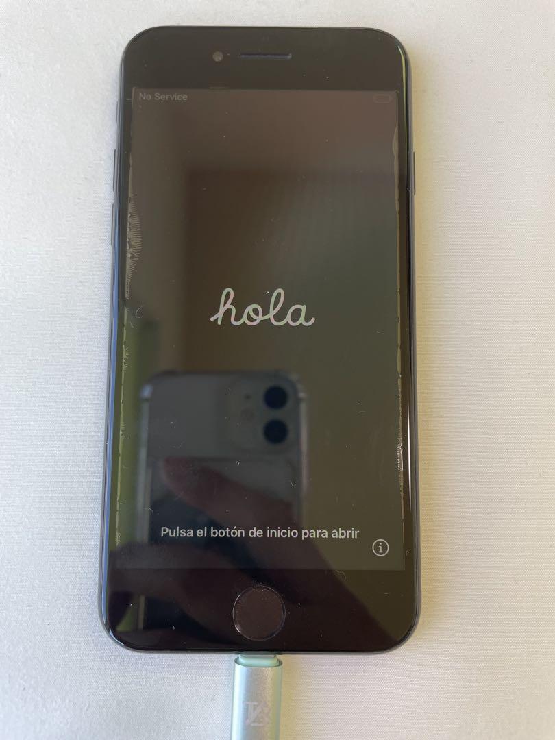 iPhone SE 第二世代　64GB 77%