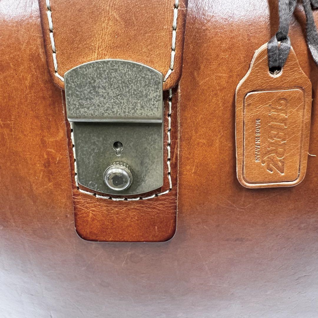 美品 ヘルツ 2way ダレス バックパック リュック オールレザー がま口