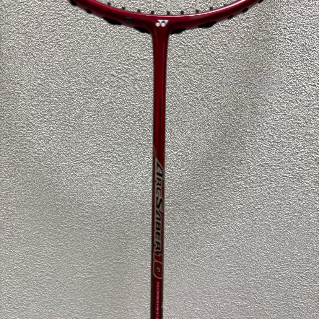 YONEX ヨネックス　ARC SABER10 バドミントンラケット　赤×黒×白 YONEX ☆送料無料☆YONEX アークセイバー10【ヨネックス