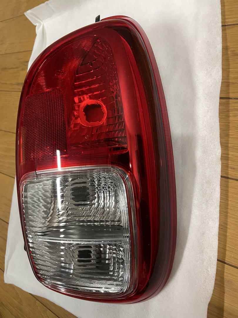 超美品　スズキ　アルト　ha37s 右側　テールランプ