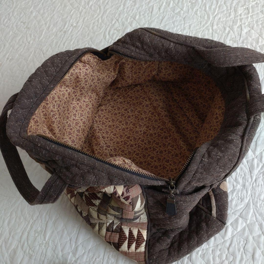 パッチワークボストンバッグ素敵なお品小さく畳ませていただきます！それでも良い方！