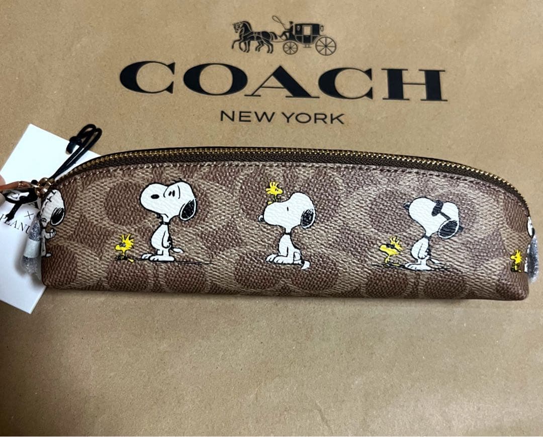 【新品未使用】COACH×スヌーピー コラボペンケース 正規品 【新品未使用】COACH×スヌーピー コラボペンケース 正規品