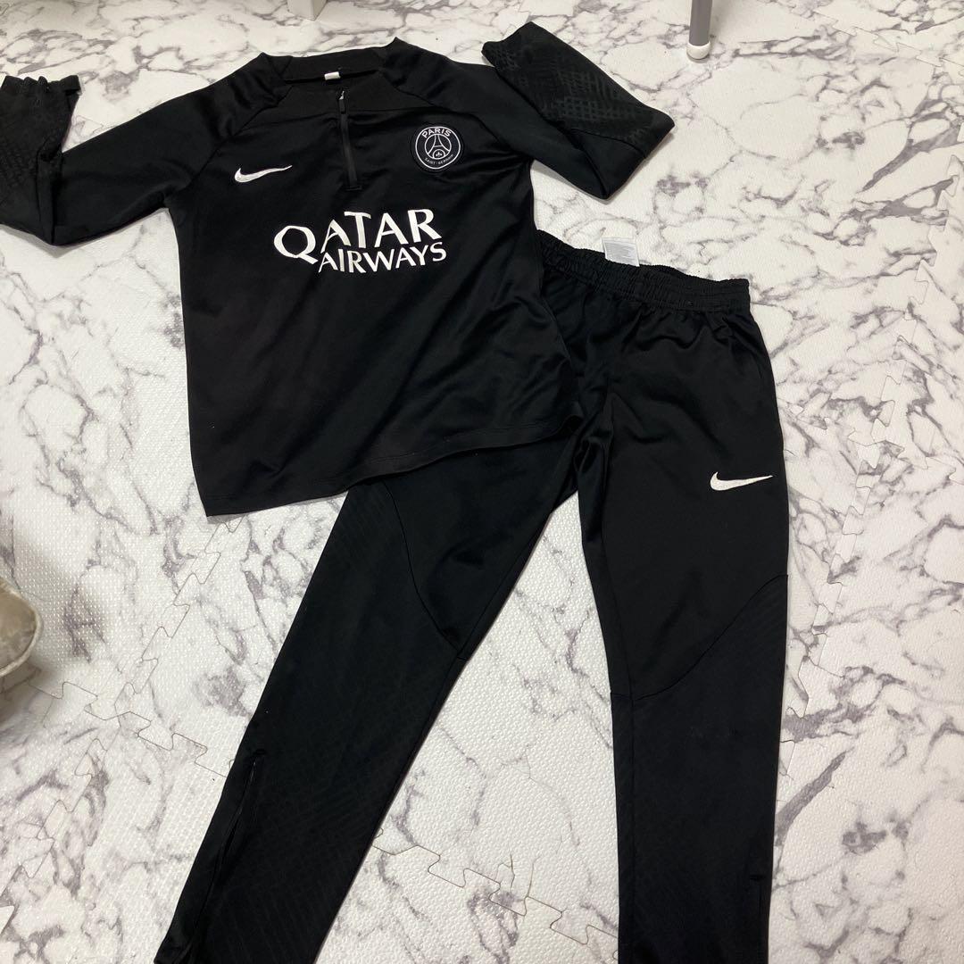 Nike パリ・サンジェルマン ジャージ ブラック Nike パリ・サンジェルマン ジャージセット ブラック 150〜160