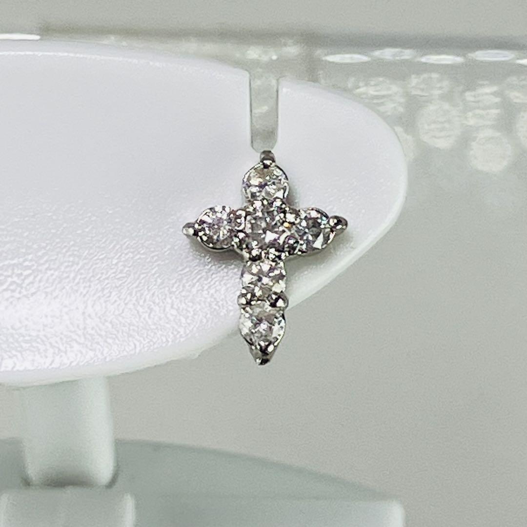 Pt900 クロス(十字架)モチーフ ダイヤモンド ピアス D:0.30ct Pt900 クロス(十字架)モチーフ ダイヤモンド ピアス D:0.30ct