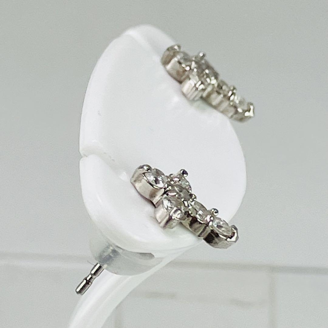 Pt900 クロス(十字架)モチーフ ダイヤモンド ピアス D:0.30ct