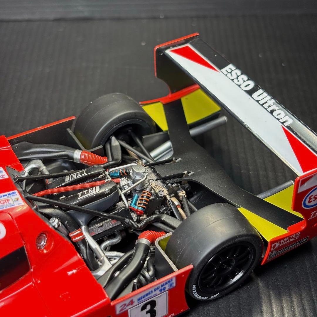 トヨタ GT-One TS020 1/24プラモデル完成品
