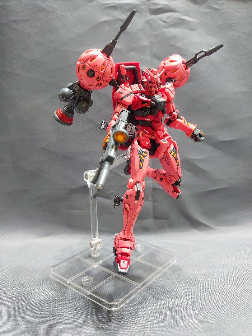 HG 赤いガンダム (改修+塗装)完成品