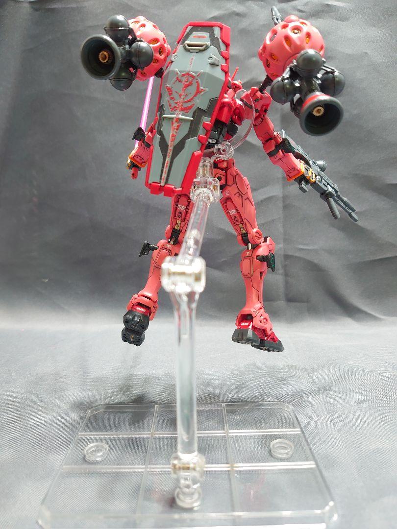 HG 赤いガンダム (改修+塗装)完成品