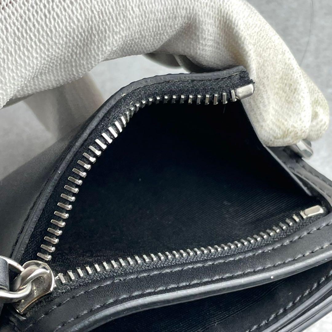 【極美品】VALENTINO GARAVANI ショルダーウォレット VLTN