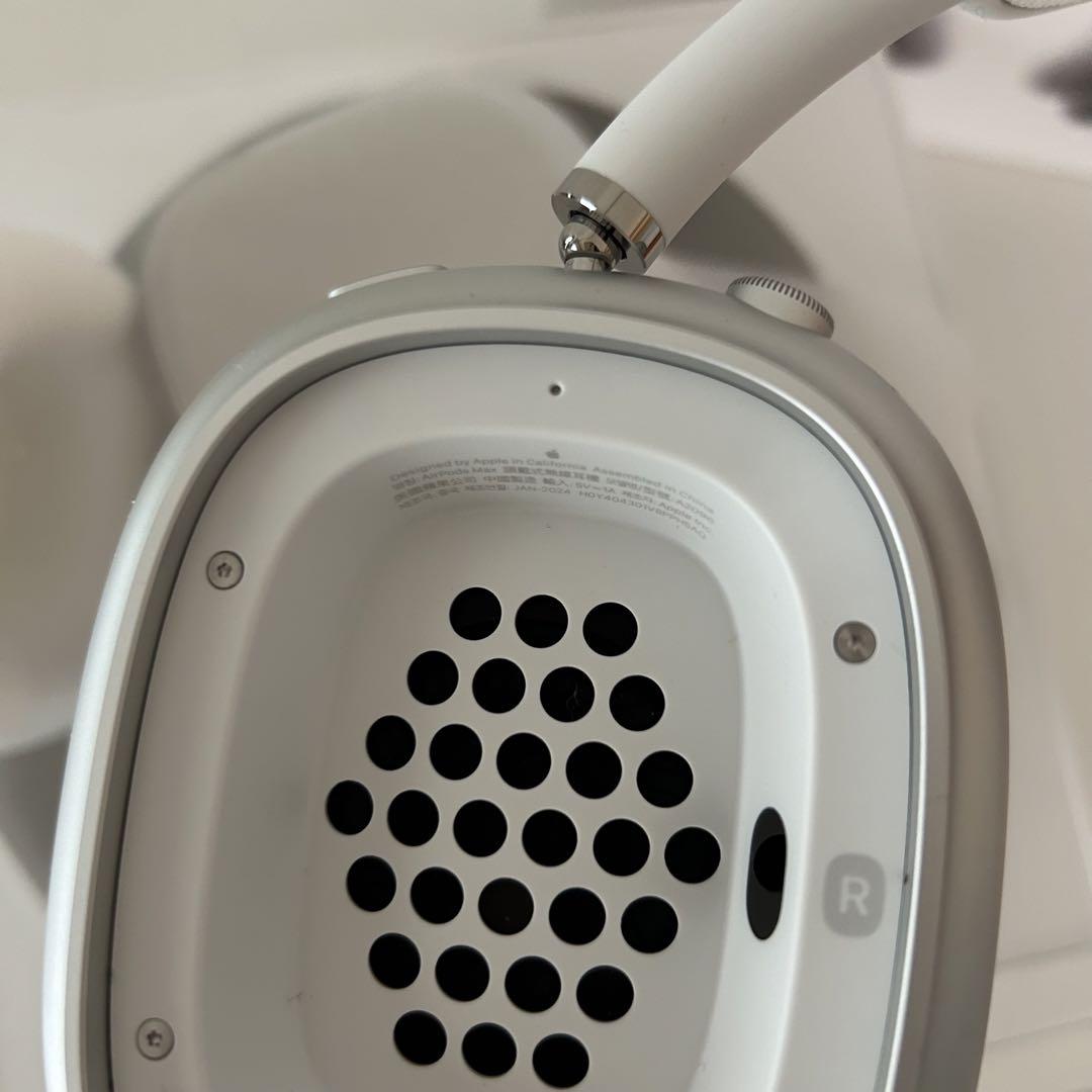 AirPods MAX Silver(カバー、保証、外箱付き) AirPods MAX Silver(カバー、保証、外箱付き)