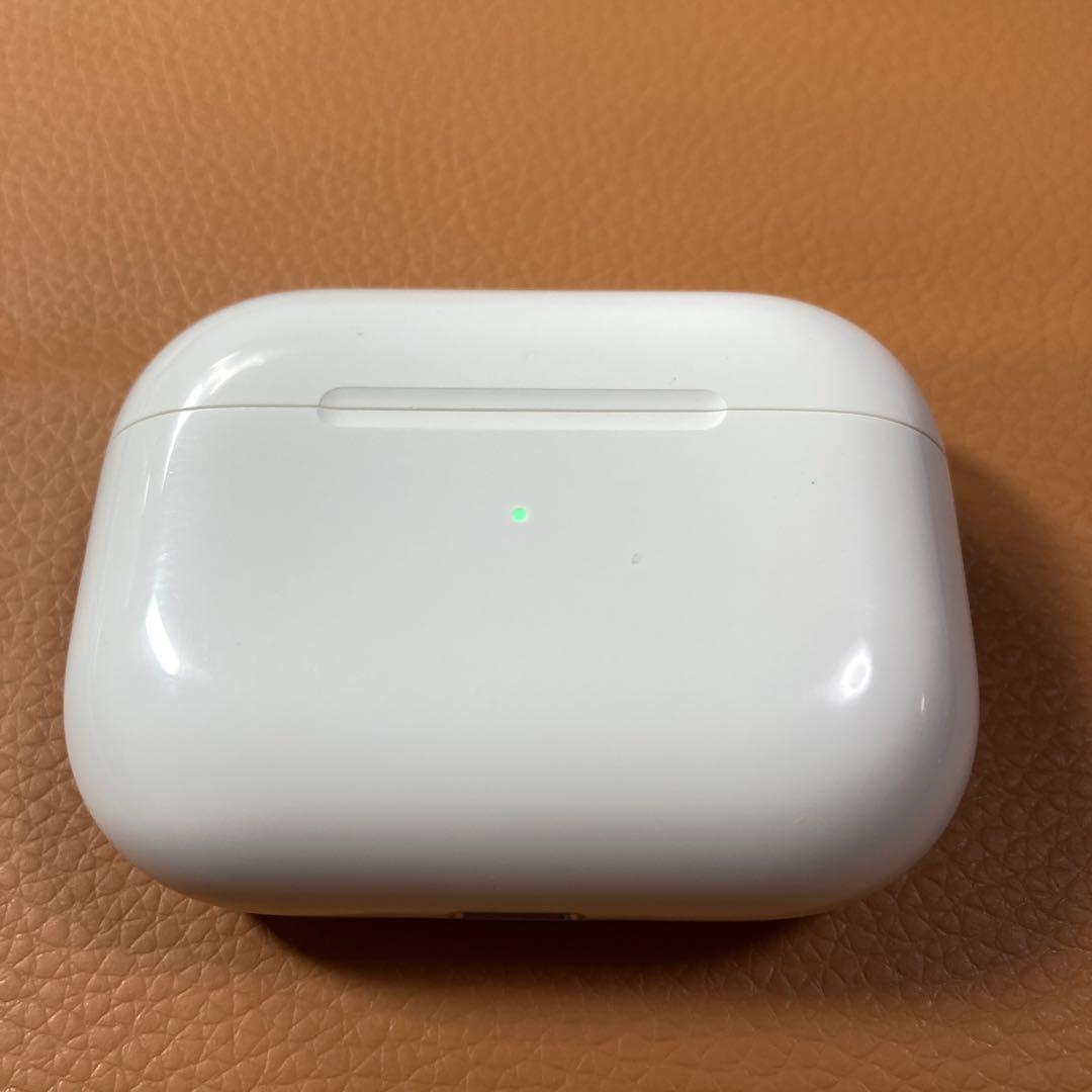 ○中古品 AirPods Pro 第1世代 充電ケースのみ A2190%.' - メルカリ
