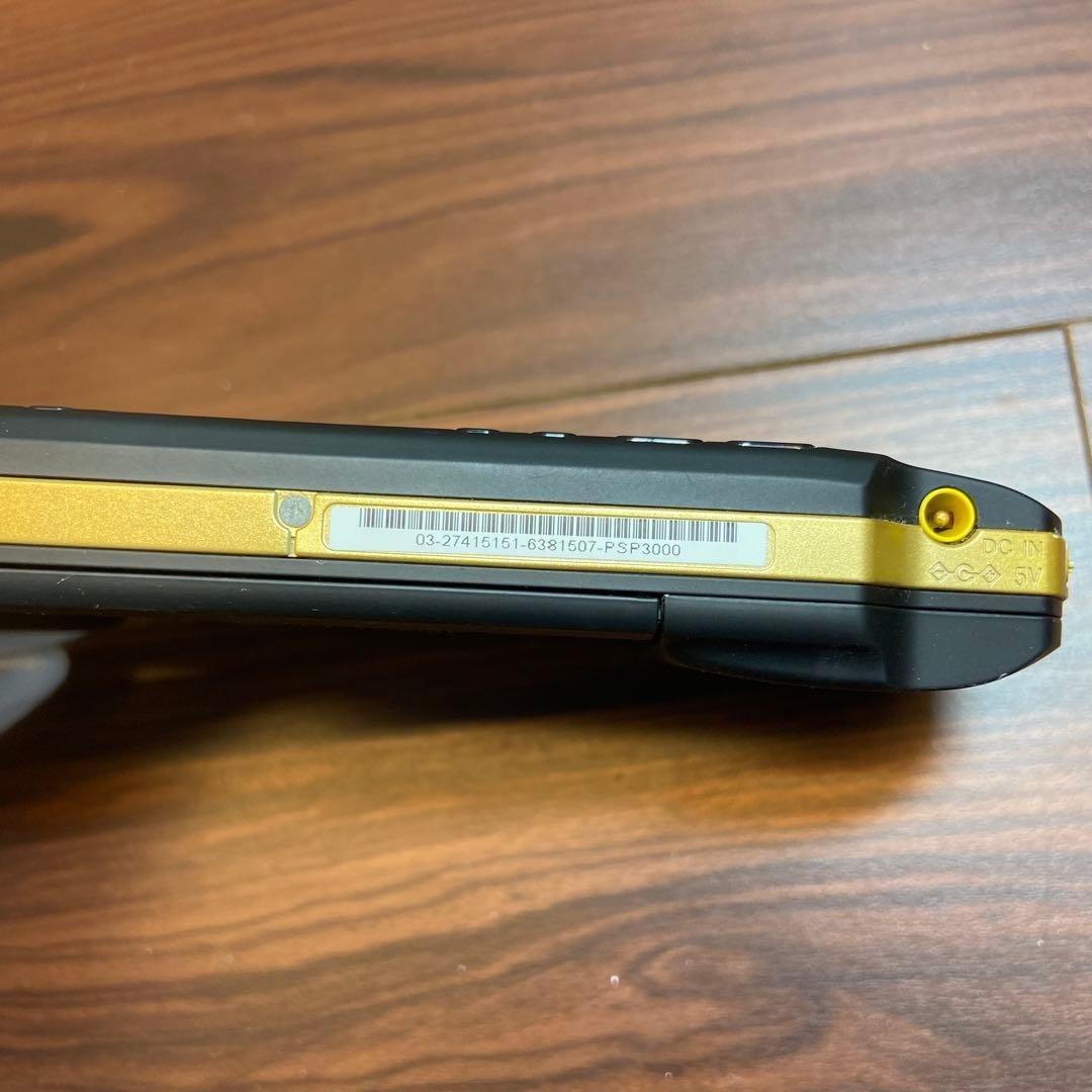 PSP 本体 3000 モンスターハンターポータブル 3rd ほぼ新品 3980 PSP 本体 3000 モンスターハンターポータブル 3rd ほぼ新品 3980