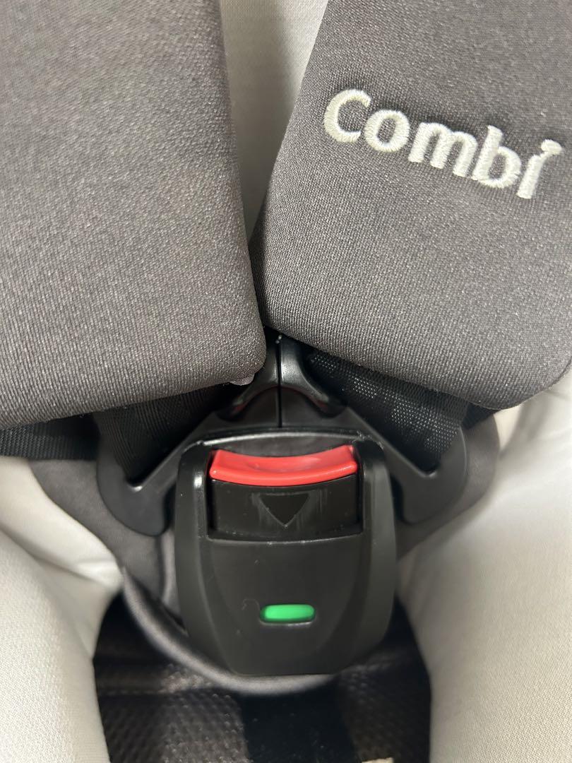 お値下げ中！ コンビ 最高級チャイルドシート☆クルムーブスマートisofix☆