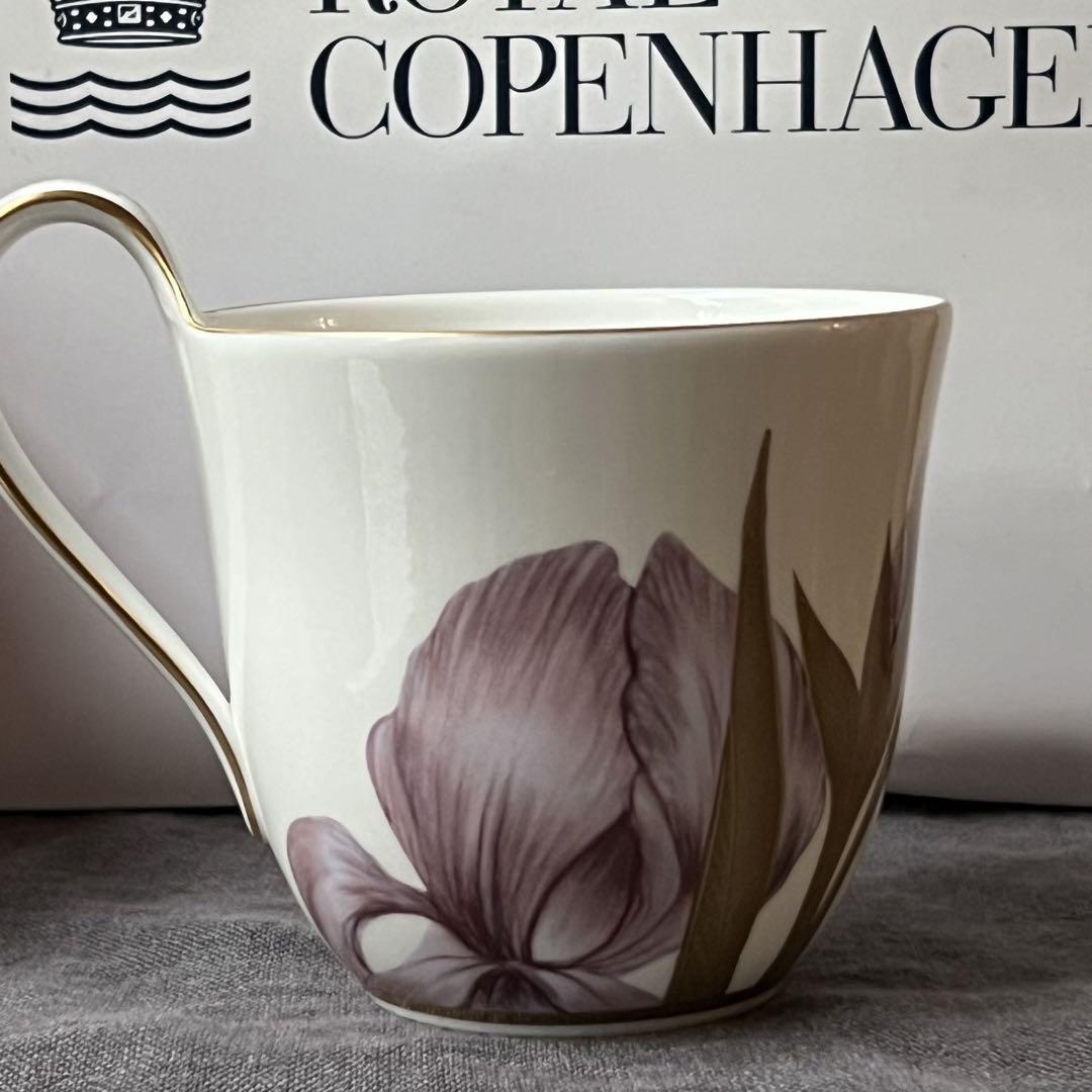 新品ROYAL COPENHAGEN FLORA  アイリス金縁マグ